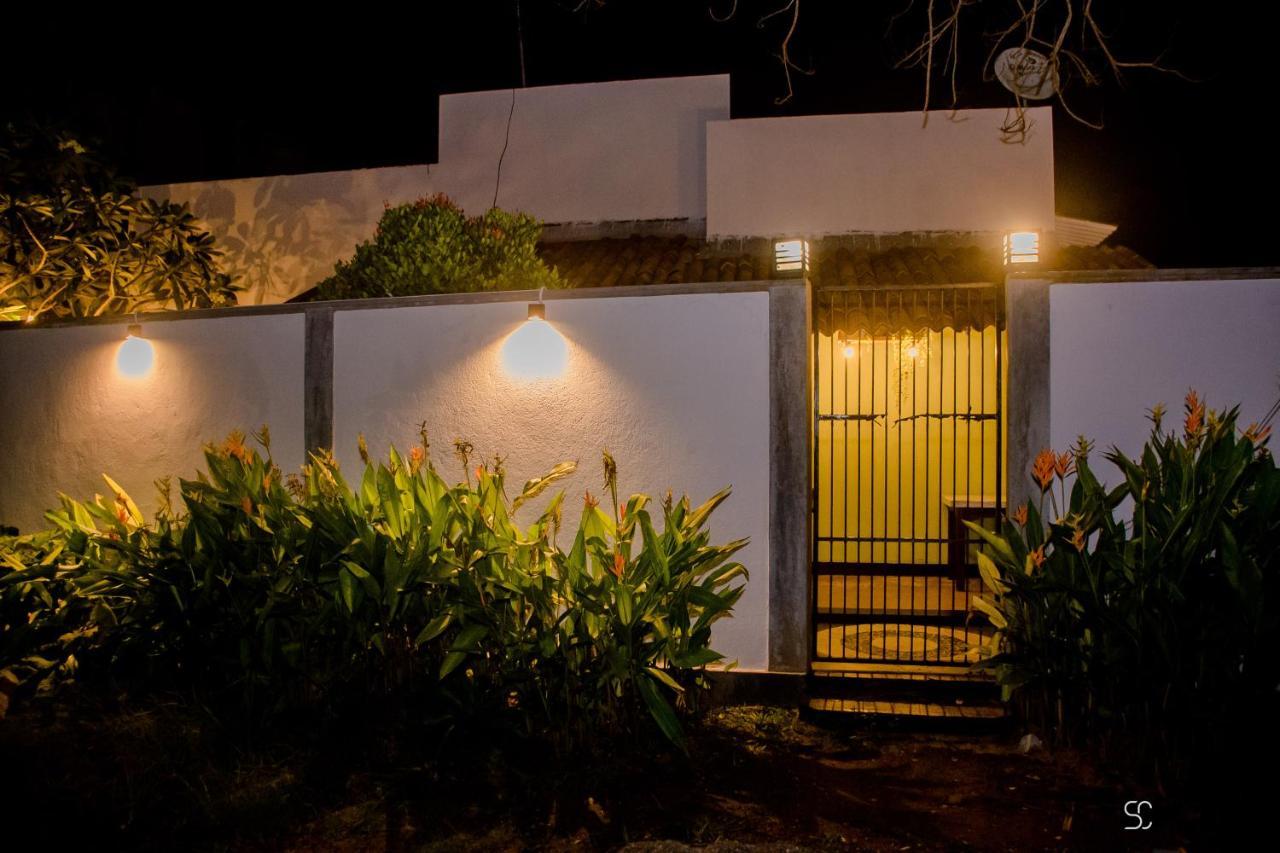 Bed and Breakfast Blooming Polhena Matara Exteriér fotografie